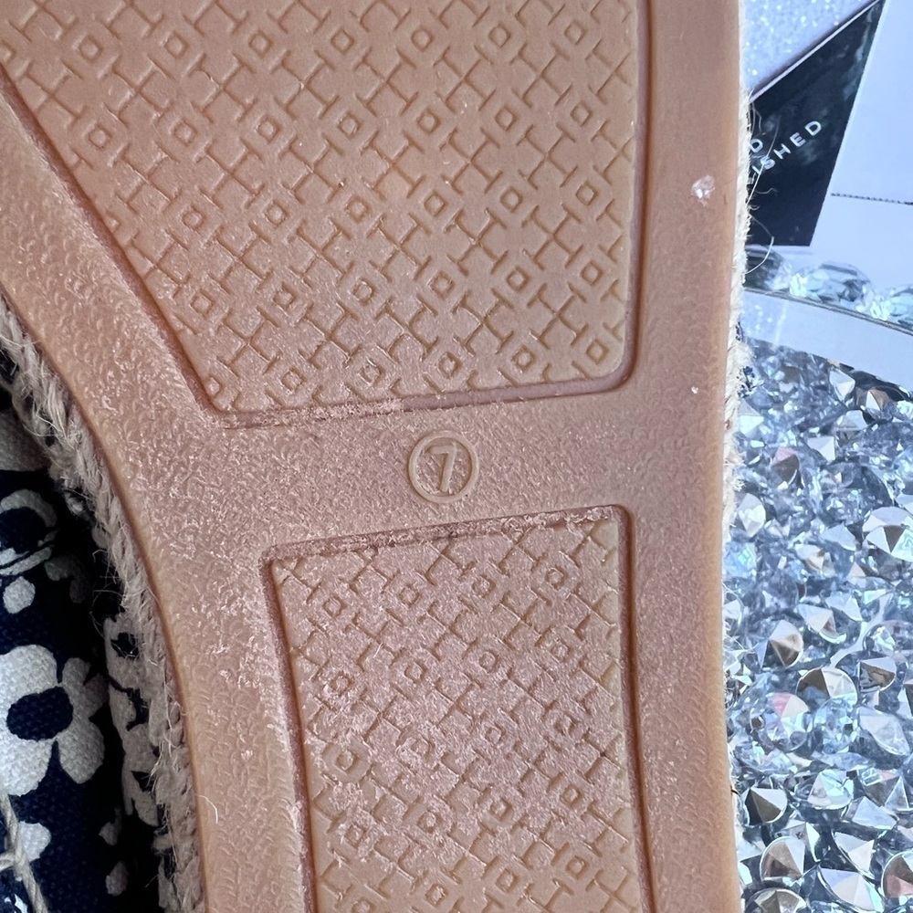 Tory Burch Risa Navy Blue White Floral Print Espadrilles Women’s Size 7 - Picture 8 of 8